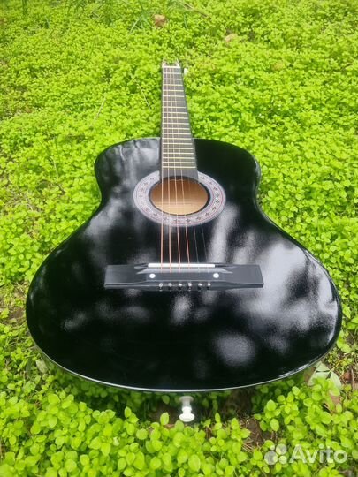 Гитара акустическая