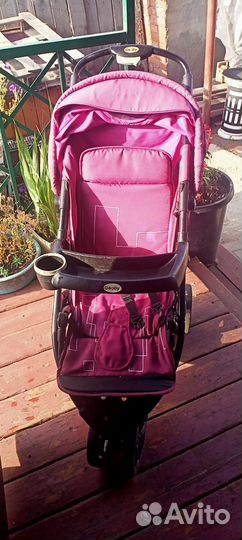 Прогулочная коляска