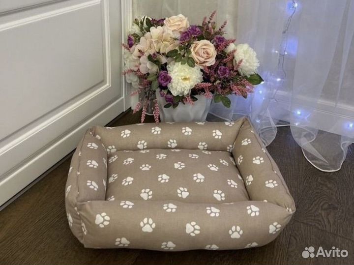 Лежанка для собак и кошек