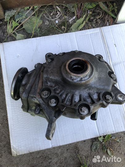 Передний Редуктор mercedes 213