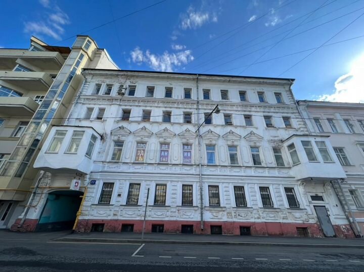 Под офис,гостиницу 1225 кв.м. в цао