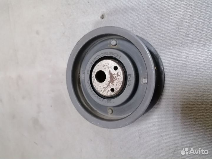 Натяжной ролик ремня грм VW Passat B3 2.0 9A 1990