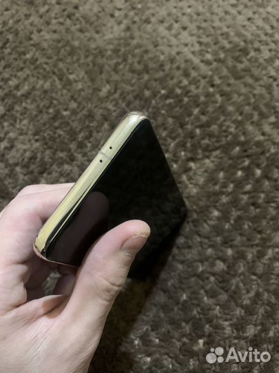 Samsung Galaxy S21, 8/128 ГБ