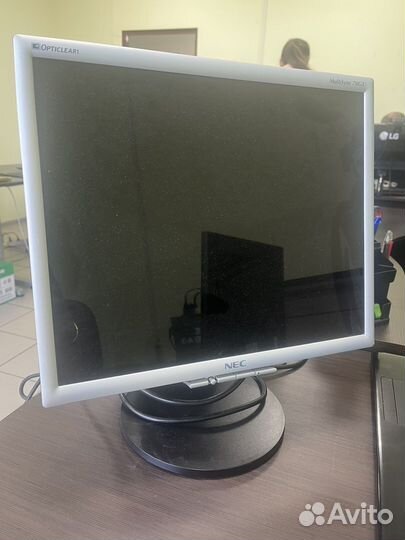 Мониторы NEC multisync 70 GX