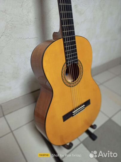 Классическая гитара yamaha c40