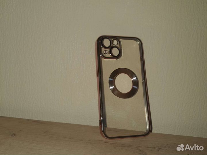 Чехол на iPhone 14