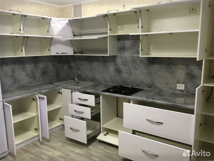 Сборка мебели, Сборщик мебели