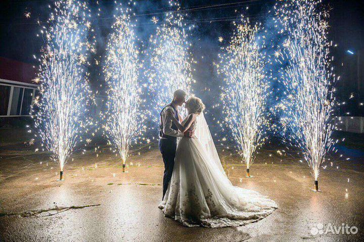 Тяжелый дым, Холодные фонтаны,конфетти