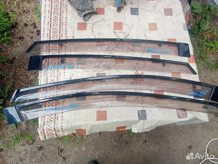 Дефлекторы, ветровики оригинал Toyota prius 20