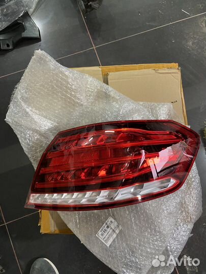 Mercedes w212 задняя правая фара