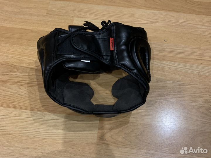 Боксерский шлем demix