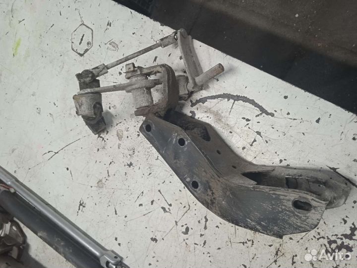 Механизм выбора передач Daewoo Nexia