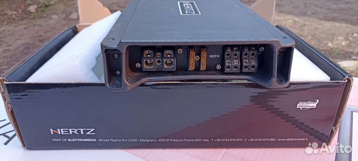 Усилитель Hertz HCP 4