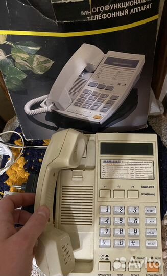 Старинный телефон, ретро домашний телефон