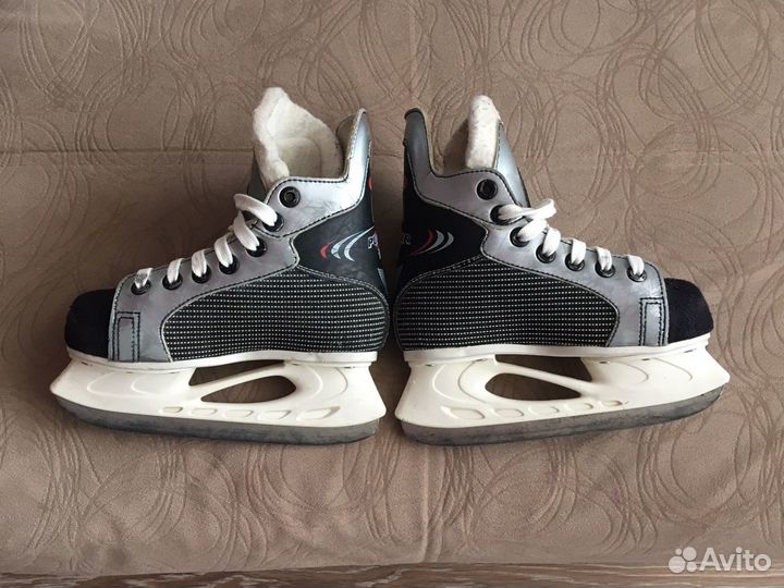 Коньки хоккейные botas