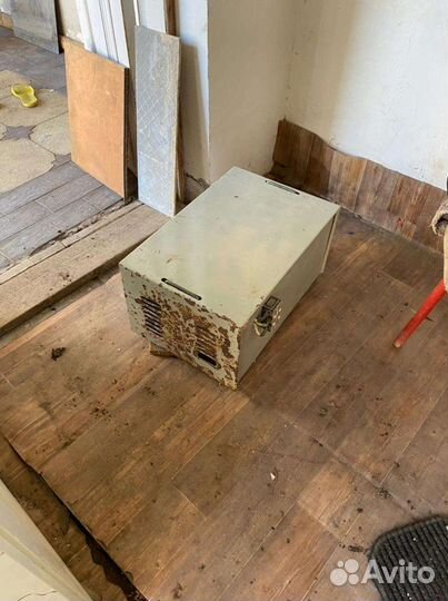 Регулятор электр. тока/стабилизатор для дома