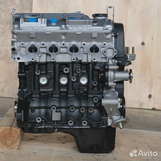 Двигатель 4G18 lancer новый