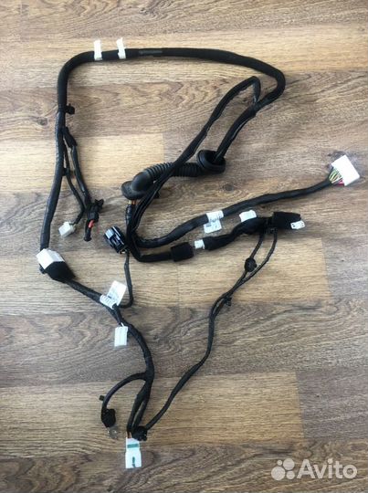 Проводка двери багажника KIA Rio X-line 2020