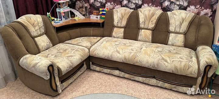 Диван угловой