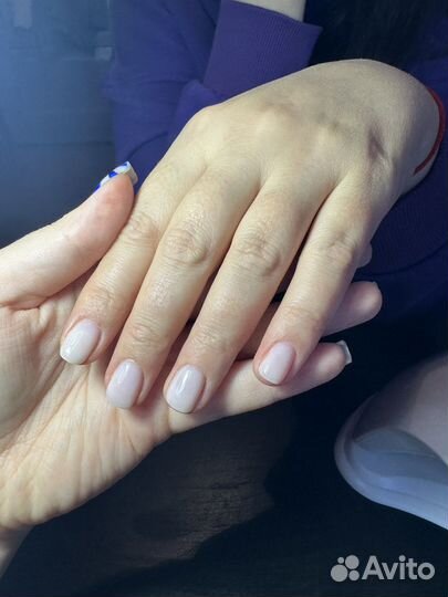 Начинающий мастер маникюра