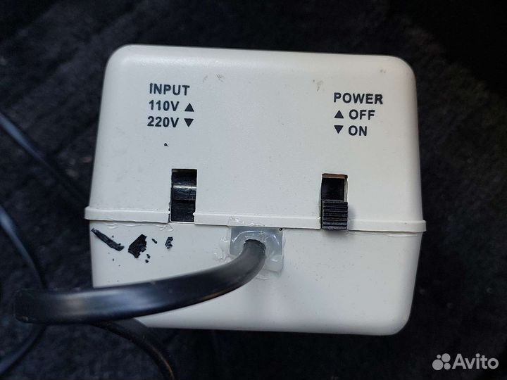 Понижающий трансформатор 220 и 110 вольт 230 ватт