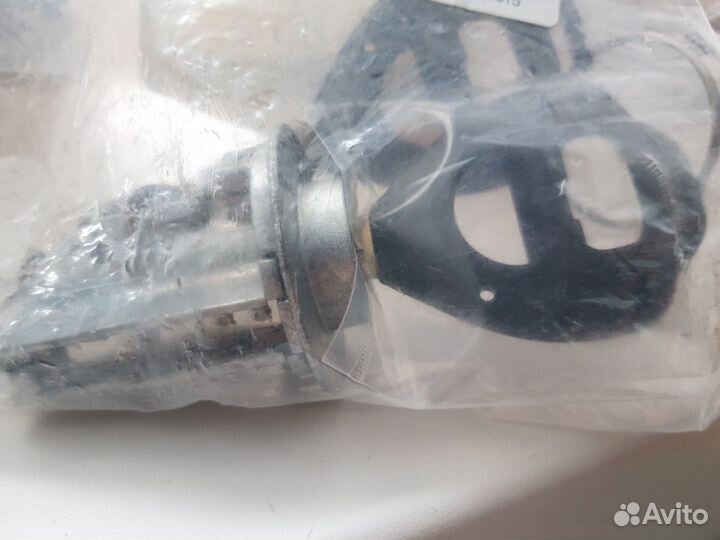 Комплект ключей (оригинал новый) от Toyota RAV 4