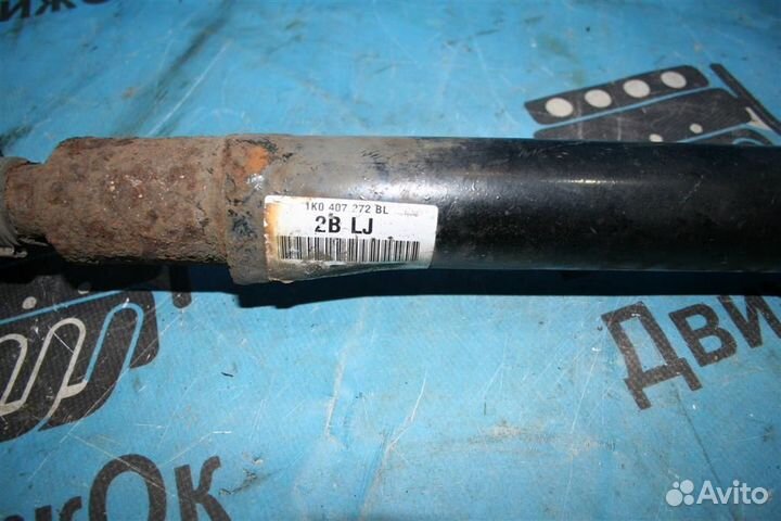 Полуось передняя правая VW Golf V