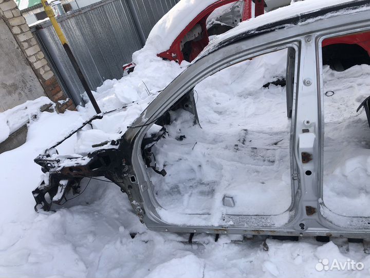 Кузов по частям Great Wall Hover H5 2013 год