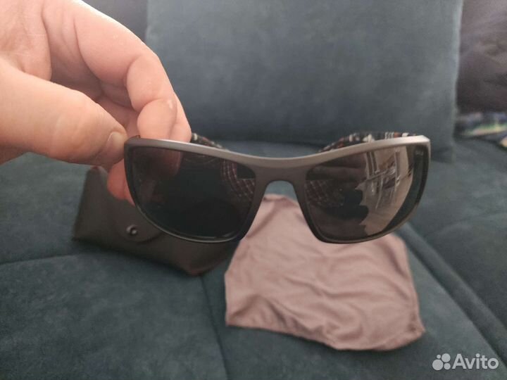 Солнцезащитные очки