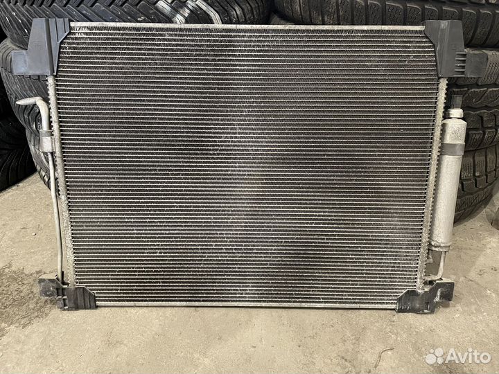 Радиатор кондиционера Инфинити м25,м37,м56