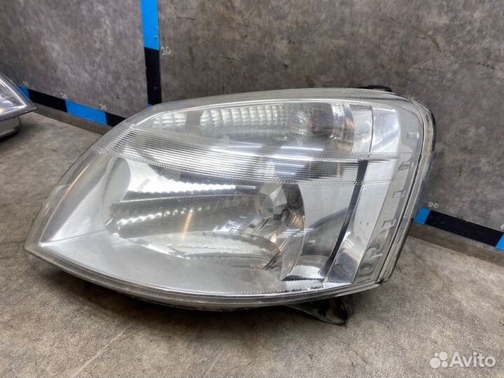 Фара передняя левая Peugeot Partner M59 1.4 I 75
