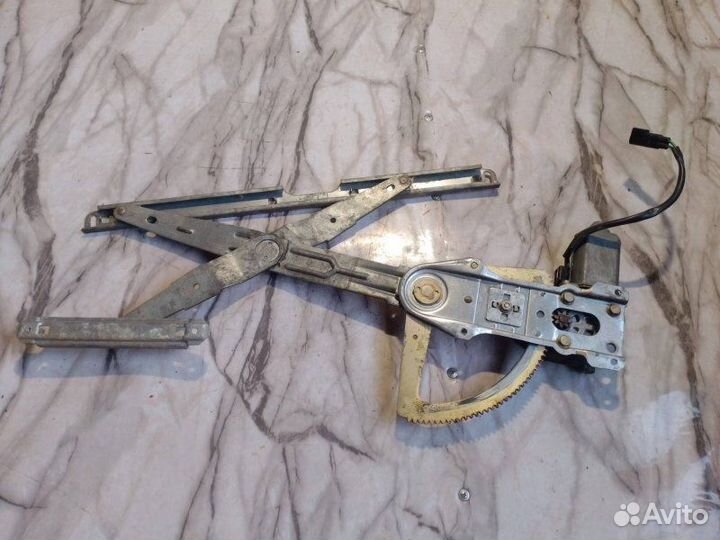 Стеклоподъемник электрический передний правый Ford