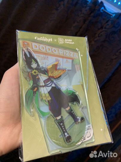 Genshin impact x додо пицца фигурка