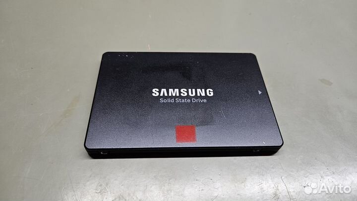 SSD Samsung 860 Pro %12 GB