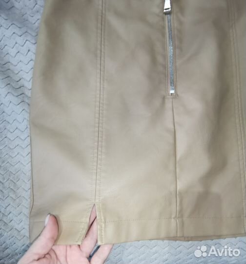 Юбка новая р.48 terranova