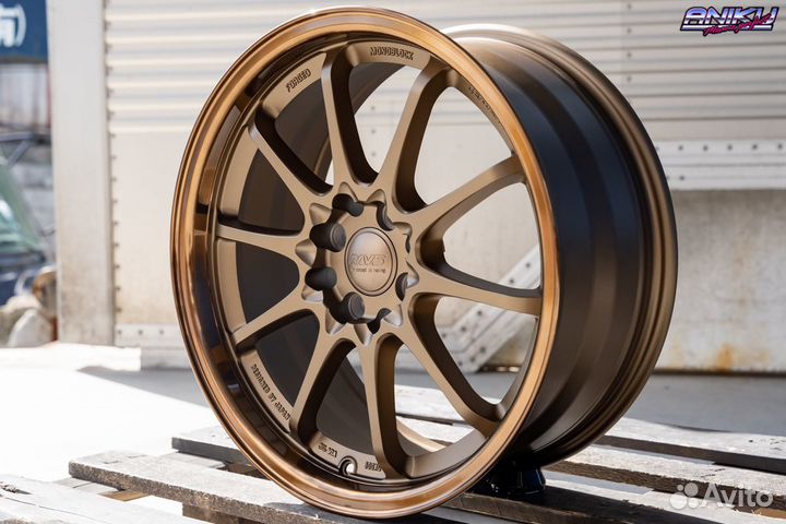 Диски Volk Racing CE28 R17 7.5j ET35 4*100 (D204)