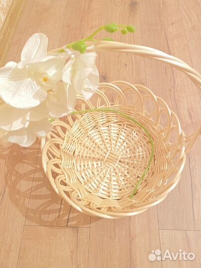 Корзина плетеная
