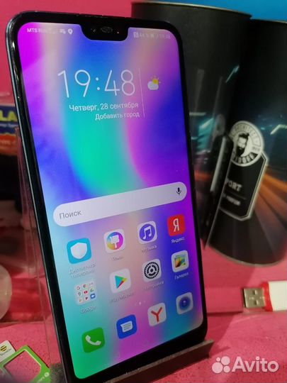 Телефон Honor 10