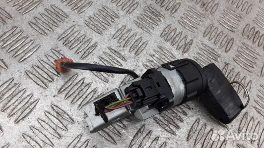 Замок зажигания peugeot 308 1 (DNI28J101)