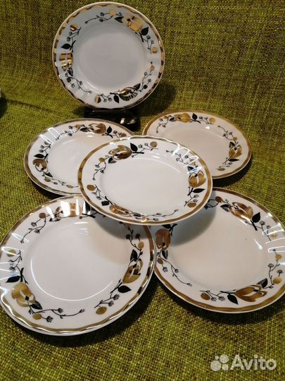 Тарелки разные