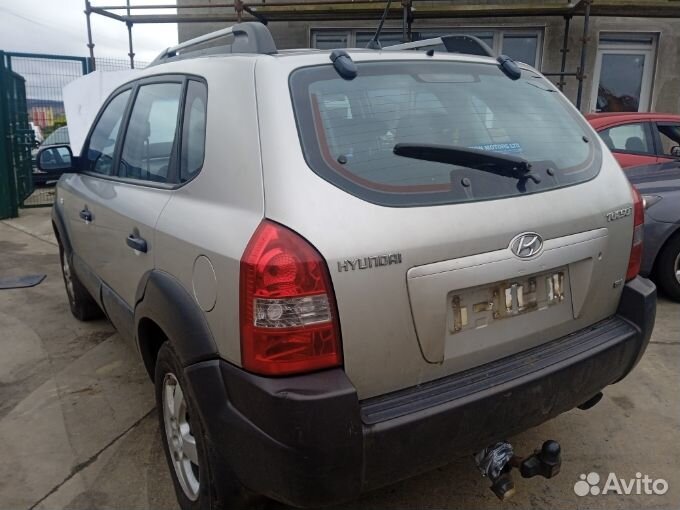 Ступица задняя правая hyundai tucson JM 2006