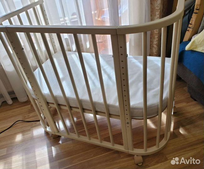 Детская приставная кроватка