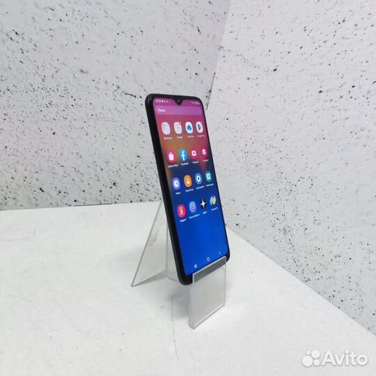 Samsung Galaxy A10, 2/32 ГБ