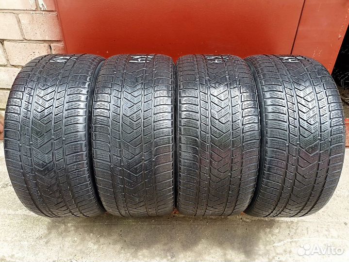 Pirelli Scorpion Winter 295/40 R21 111V