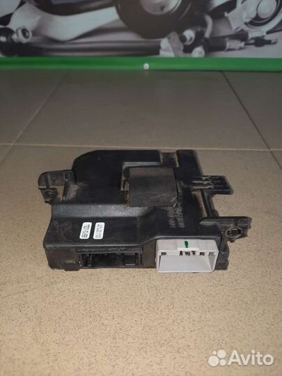 Блок управления двери Kia Carnival