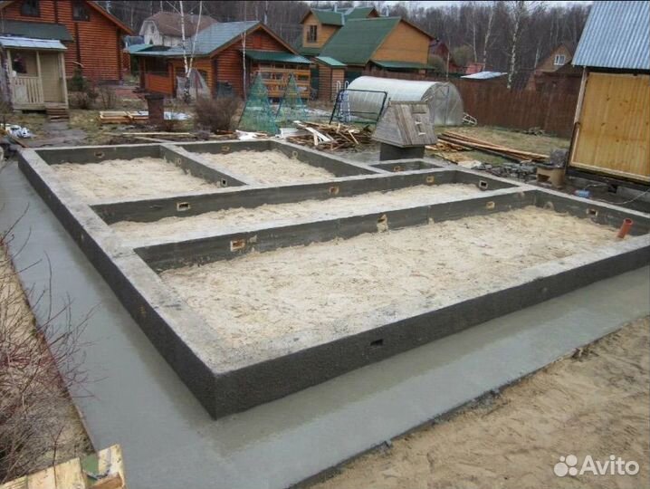 Бригада строителей