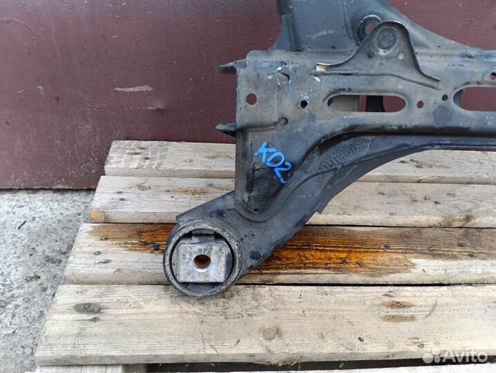 Балка подрамник передняя Audi Q7 4L 3.0 BUG 2007