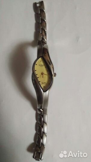Часы Omax