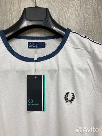 Новая футболка Fred Perry