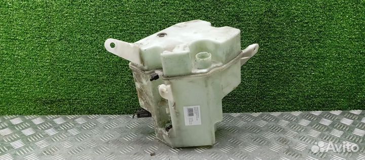 Бачок омывателя Volvo S80